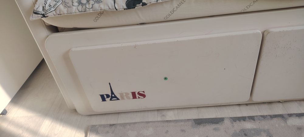 Продам диван Россия