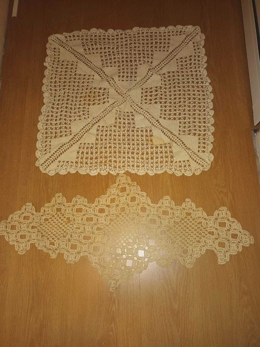 Покривки и кърпи от всякакъв вид, стари и нови, дантелени, платнени