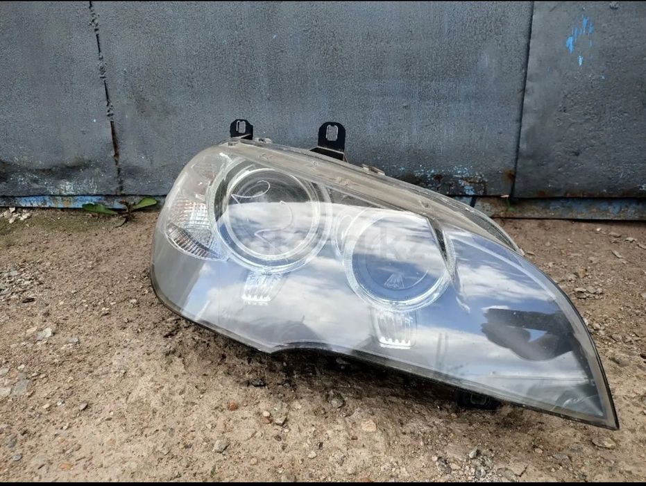 Передние фары BMW X5 E70 рестайлинг