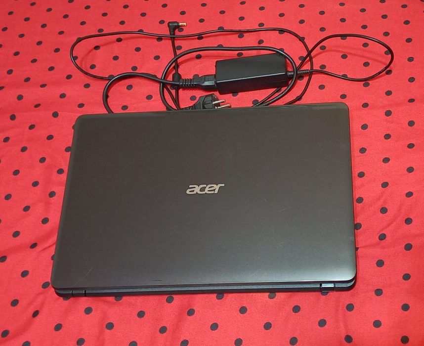 Laptop Acer Aspire E1-531