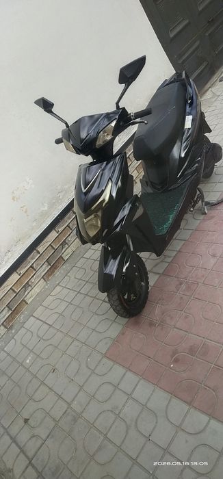 Elektro skuter sotiladi