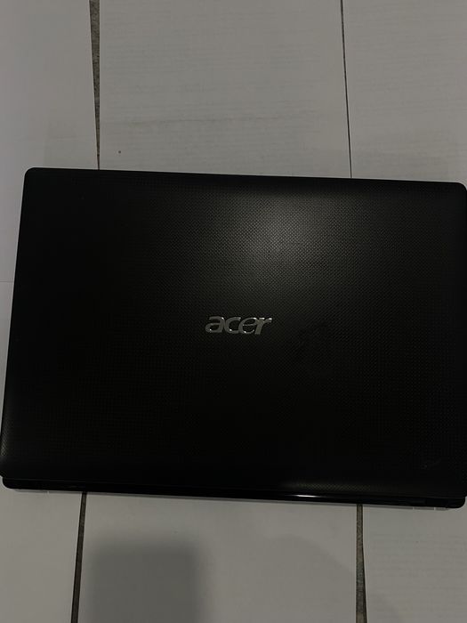 Ноутбук ACER с зарядным устройством