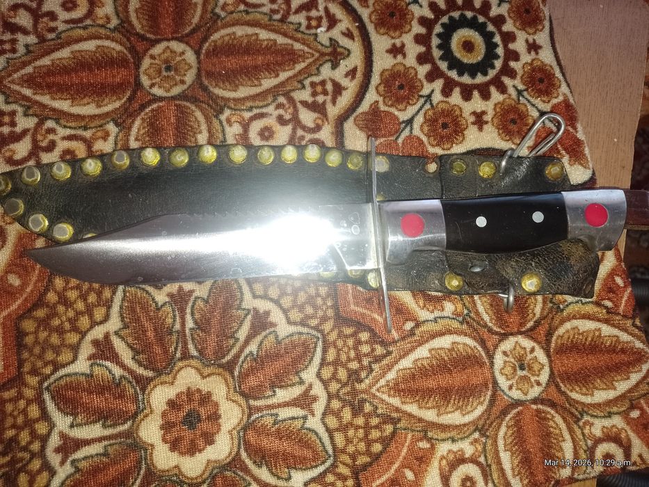 Vând cuţit vânătoare