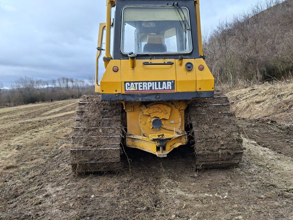 Buldozer Caterpillar D4