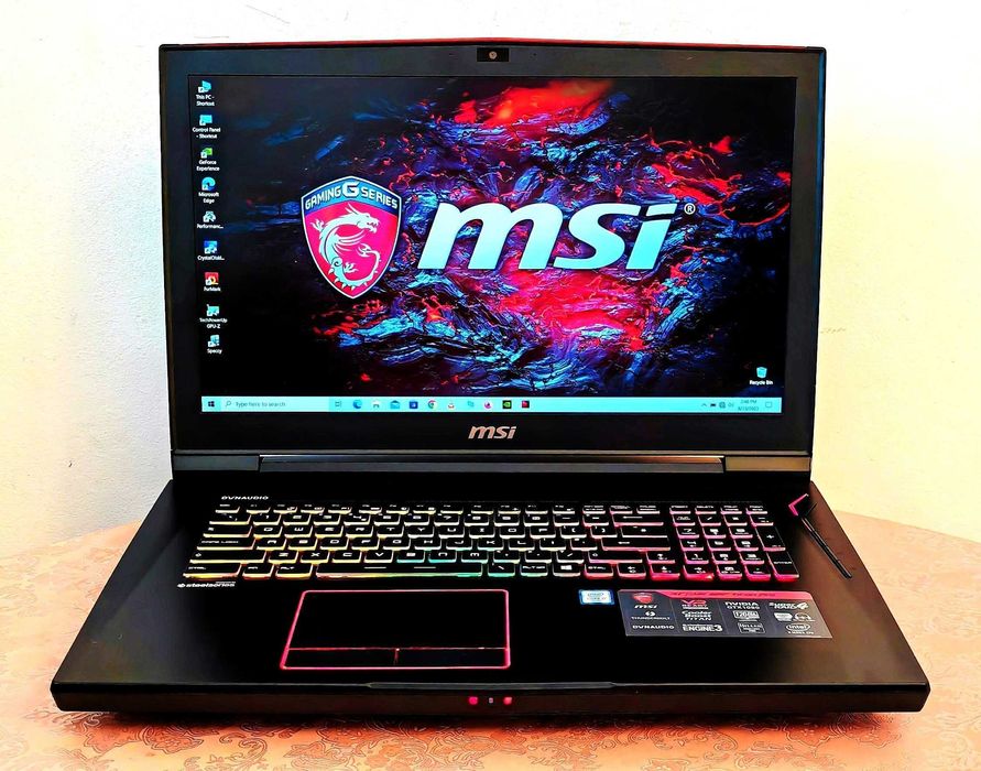 Продавам Геймърски Лаптоп MSI TITAN GT73VR 6RF