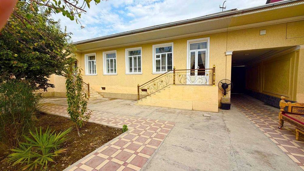 Срочно продается уютный дом с участком
