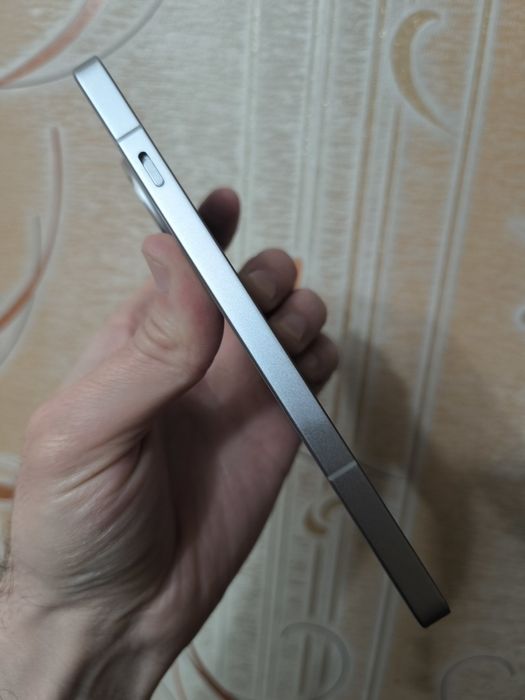 One Plus Ace 5 Silver 12/256 Global Holati ideal Yangide Kam ishlagan