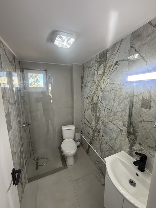 Apartament de inchiriat la curte Valu lui Traian cazare muncitori