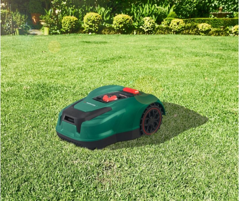 Robot tuns iarba Parkside