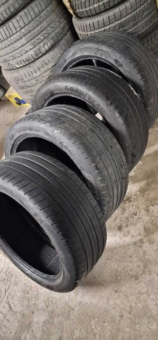 Летни гуми 4бр. Goodyear 265/40/R20