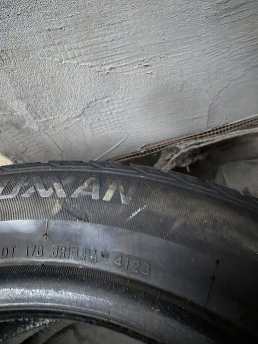 Шины зимние 215/55/17