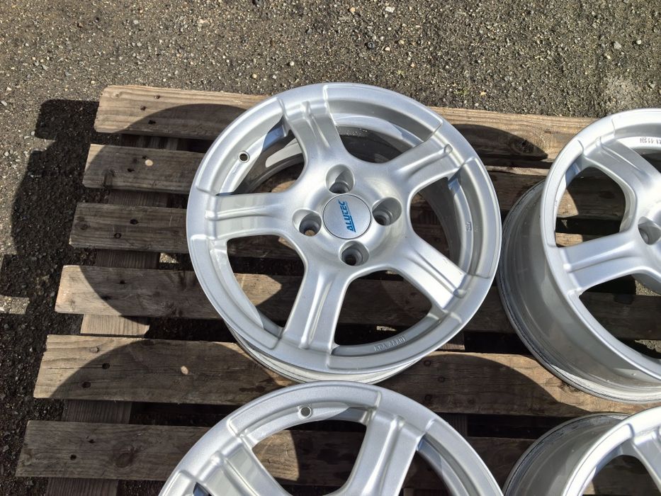 15 цола 4 х 100 мм Фолкваген / Дачия / Рено / Нисан / Хонда и други