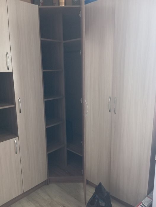Продам спальный гарнитур для детской