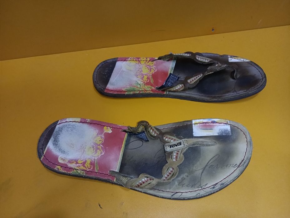 Teva кожени джапанки N 41