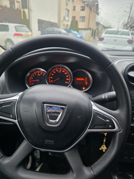 Vand logan 0.9 turbo benzina