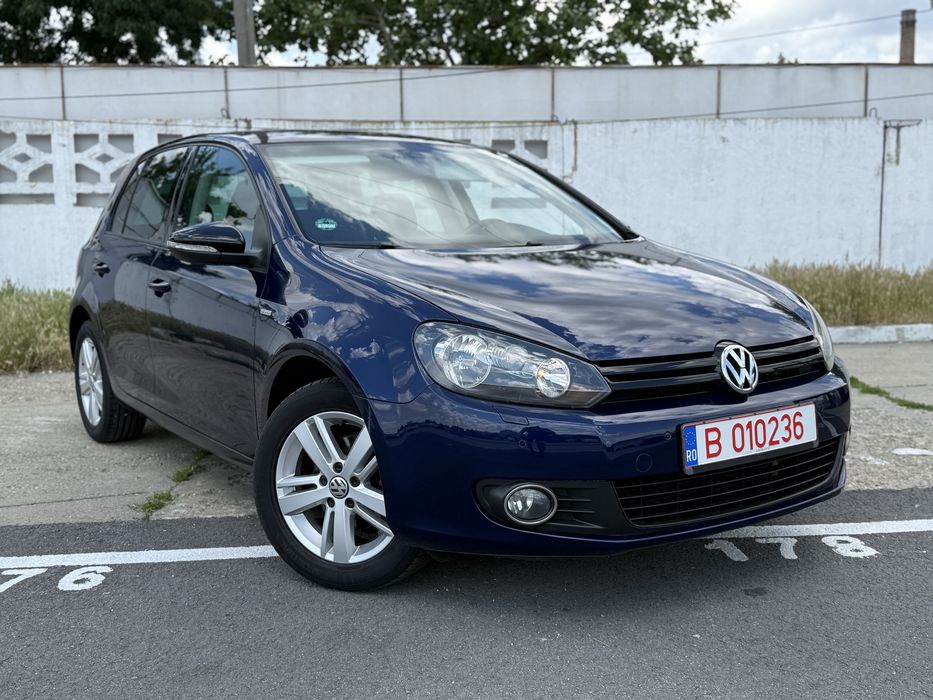 VOLKSWAGEN Golf 2013