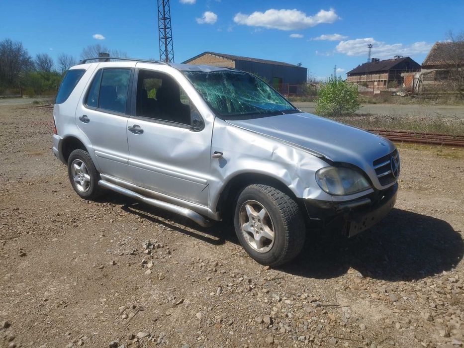 Mercedes Benz ML 230