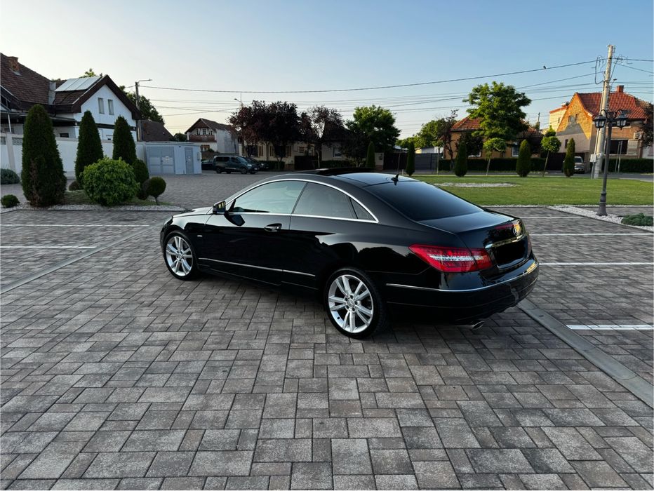 Mercedes-Benz E250 CDI DPF BlueEFFICIENCY automatic 7G tronic