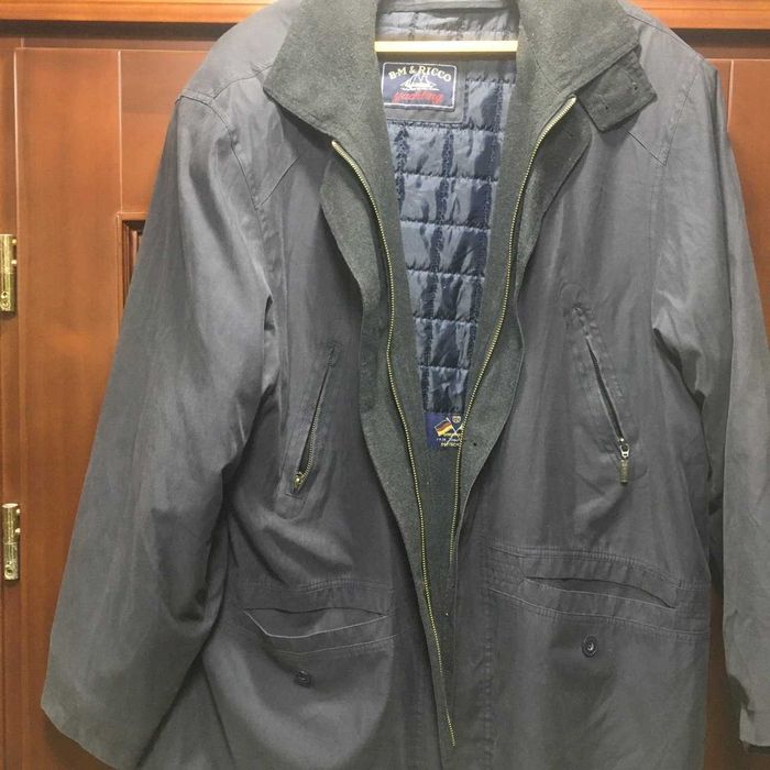 Куртка плащ темно-синего цвета с подкладкой итальянская