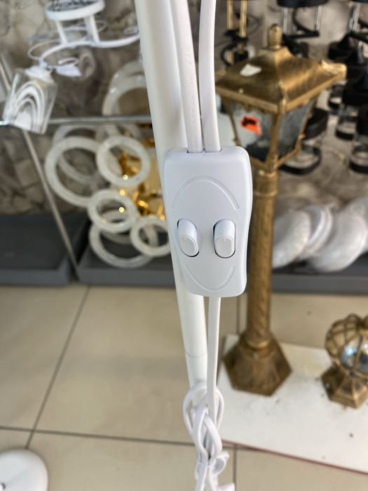 Торшер новый белый