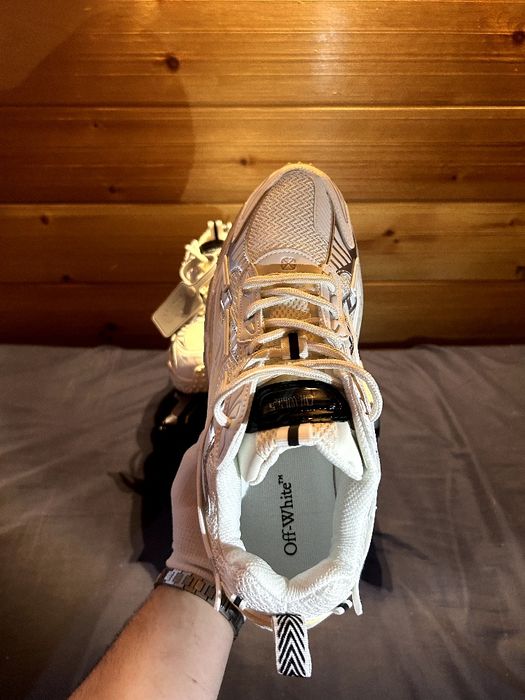 Кросовки Off-White «Be Right Back