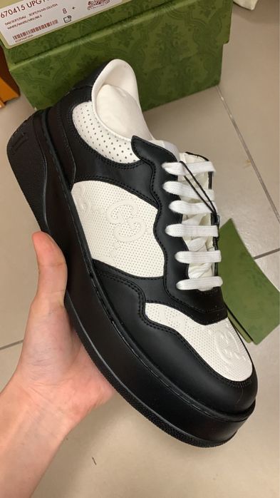 Кроссовки GU белые