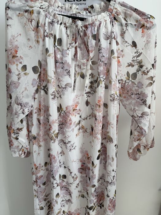 Красивое повседневное платье