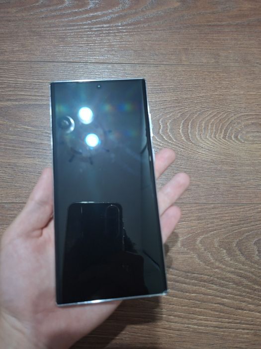 Samsung Galaxy S 22 Ultra