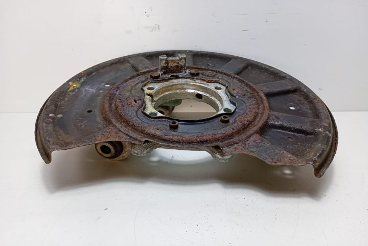 Fuzeta stanga spate Mercedes-Benz E-Class W212 seria