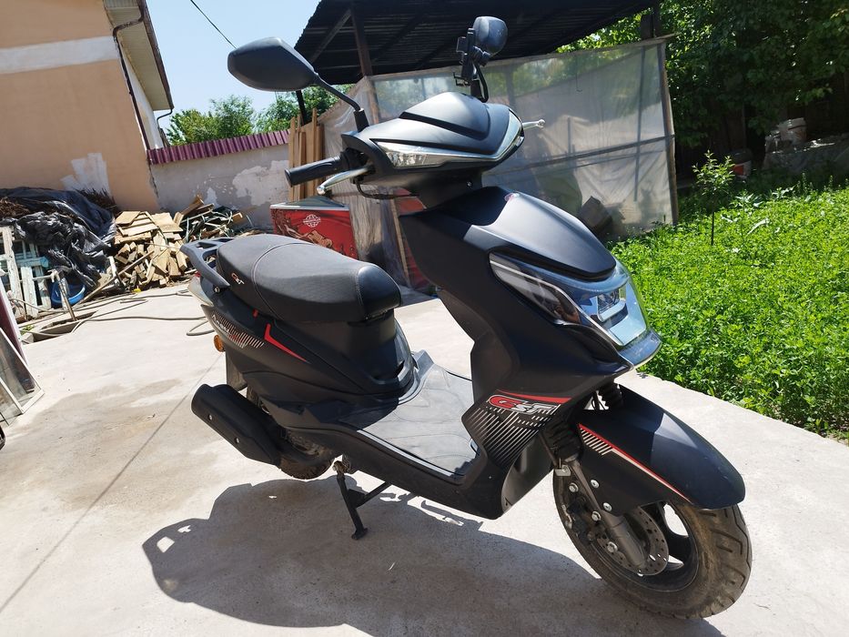 Skuter Angel X4.