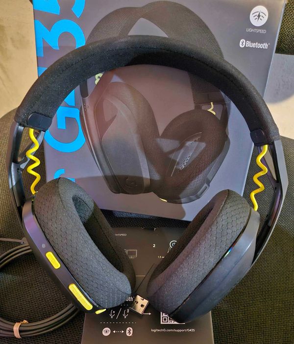 Безжични слушалки Logitech G435