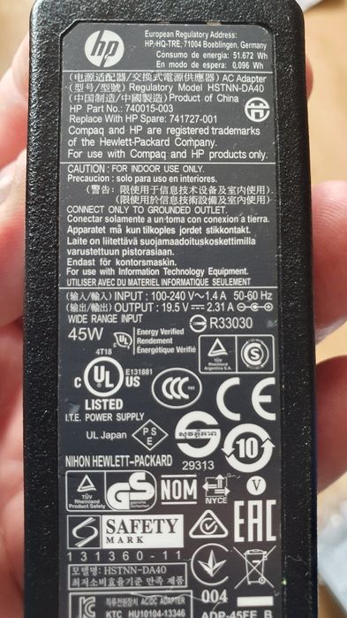 Diferite alimentatoare laptop HP 19v Ingenico 9v 12v 15v si altele