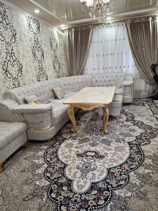 Srochna uy sotiladi 3 xona