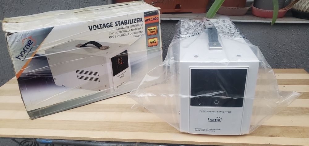 Invertor / UPS sinus pur 12 V 1000VA 700W NOU.