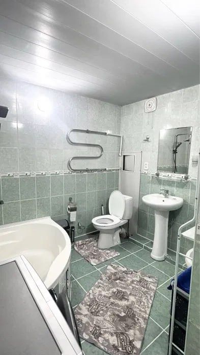 Чилонзор тумани 1-квартлда 2хонали квартира ижарага берилади