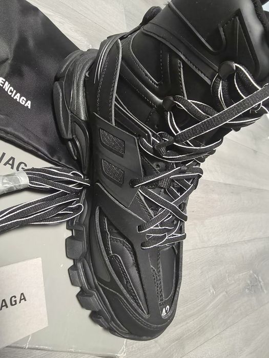 Adidasi Balenciaga  42
