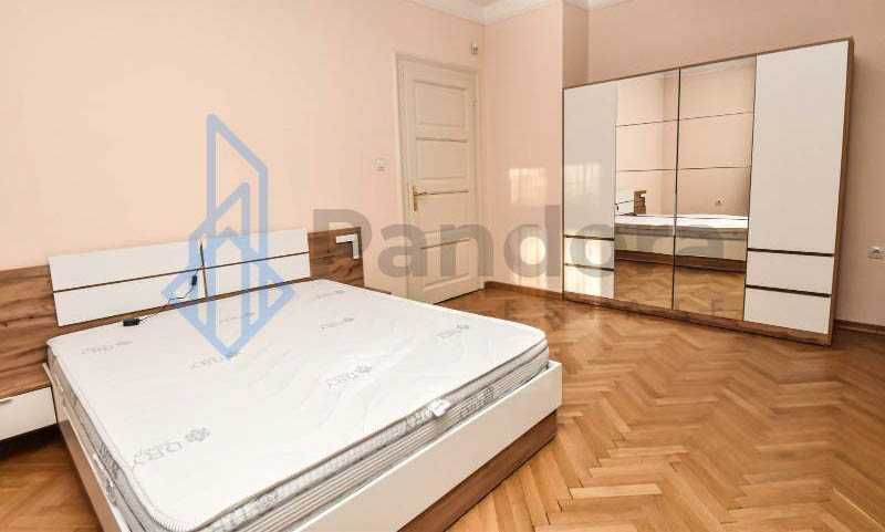 Тристаен апартамент под наем в кв. Лозенец