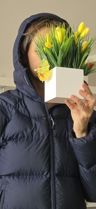 Продам пуховик. Дешево. Состав: 90/10