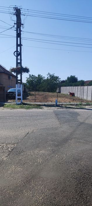 Teren intravilan de vânzare