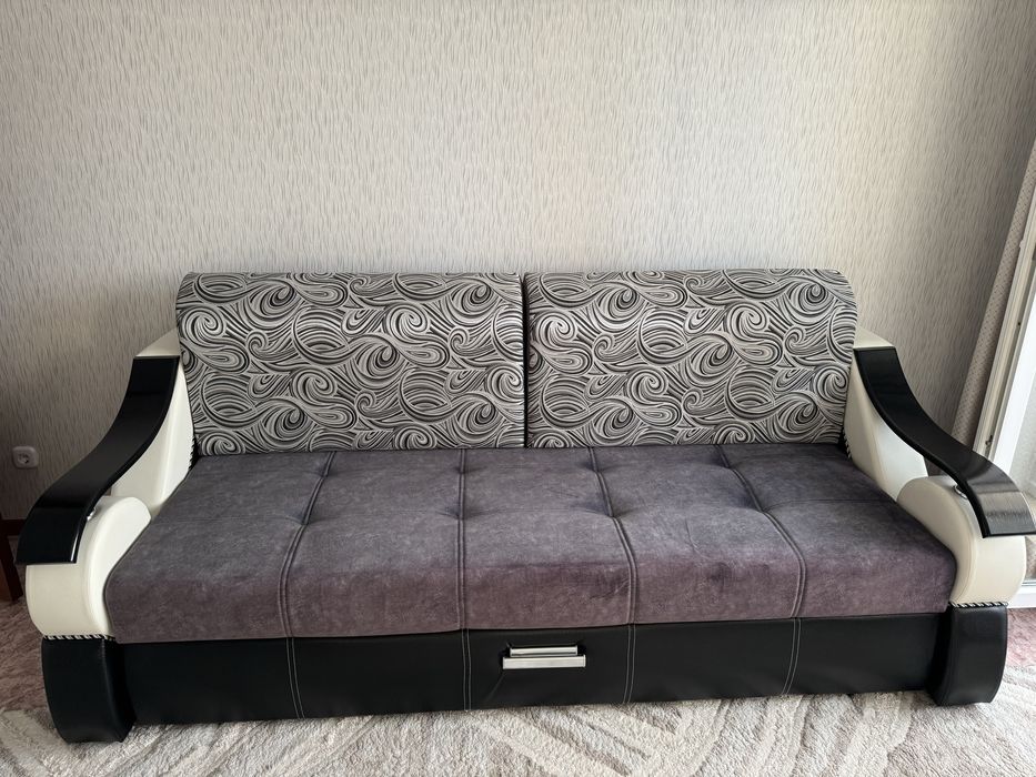 Срочно продам новый диван