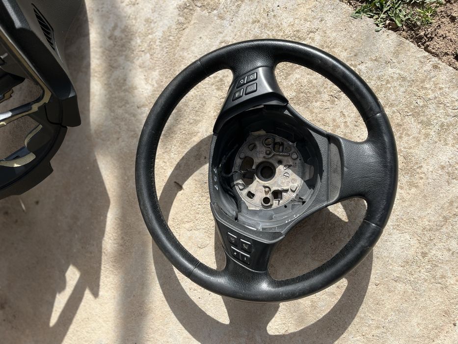 Табло,броня,капак и волан за бмв е90