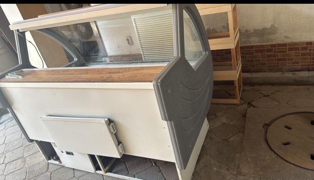 Продам холодильники