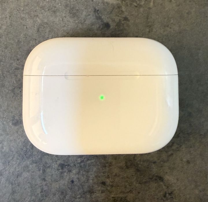 Apple Airpods Pro 1-во поколение С ПРОБЛЕМ