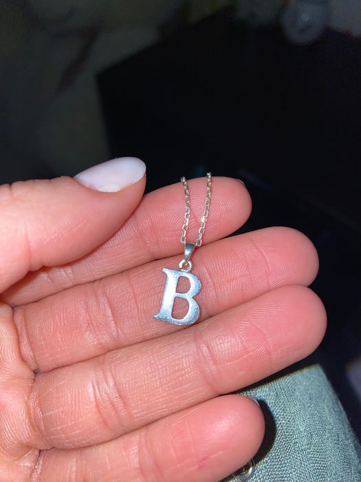 Сребърно колие с висулка