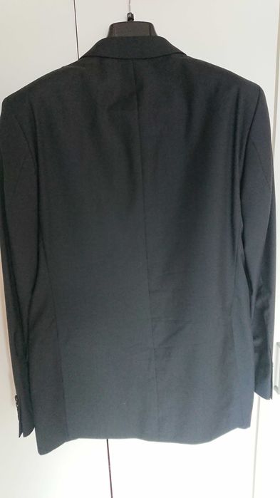 Официален мъжки костюм класически 100% вълна