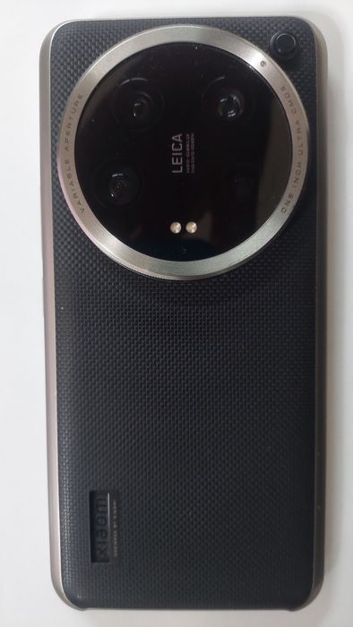 Xiaomi 14 ultra 512+18 GB ca nou, garanție, photography kit încărcător