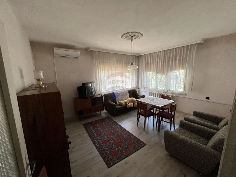 Продава се Етаж от къща в Добрич, Христо Ботев - 120 кв.м за 630 €/кв.м - Снимка #8