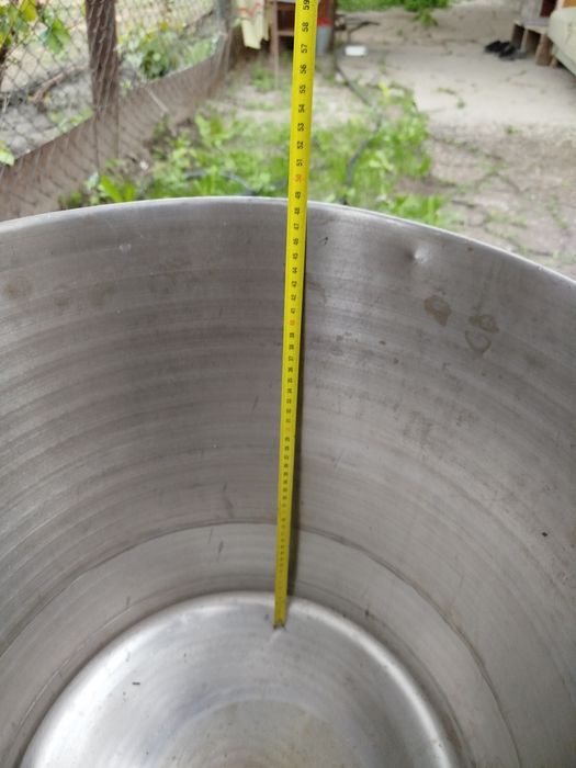 Ёмкость из нержавейки пищевой.