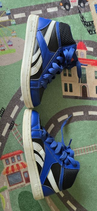Adidași bascheți reebok 27-28