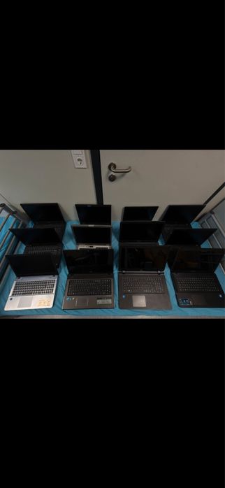 Lot 49 Laptop uri